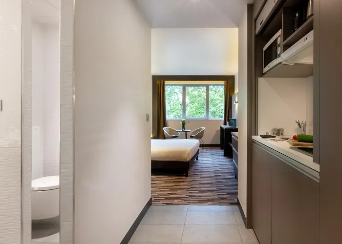 アパートホテル Nemea Concorde Gare Matabiau 4*