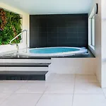 アパートホテル Nemea Concorde Gare Matabiau 4*